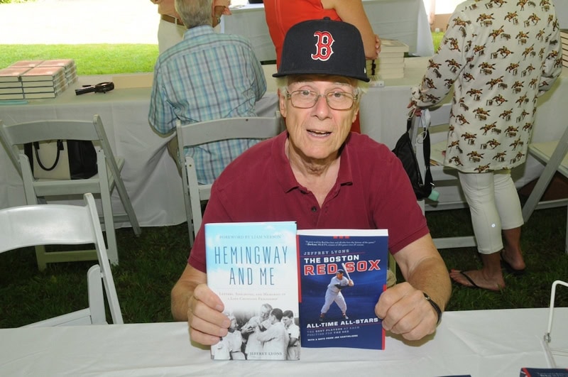 Jeffrey-Lyons-©-hamptons-easthampton-authorsnight