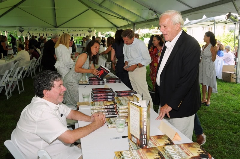 Tom-Clavin-©-hamptons-easthampton-authorsnight