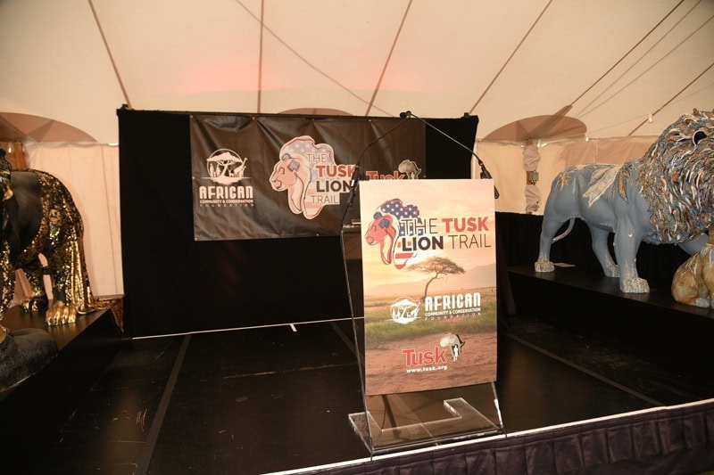 US TUSK LION TRAIL AUCTION