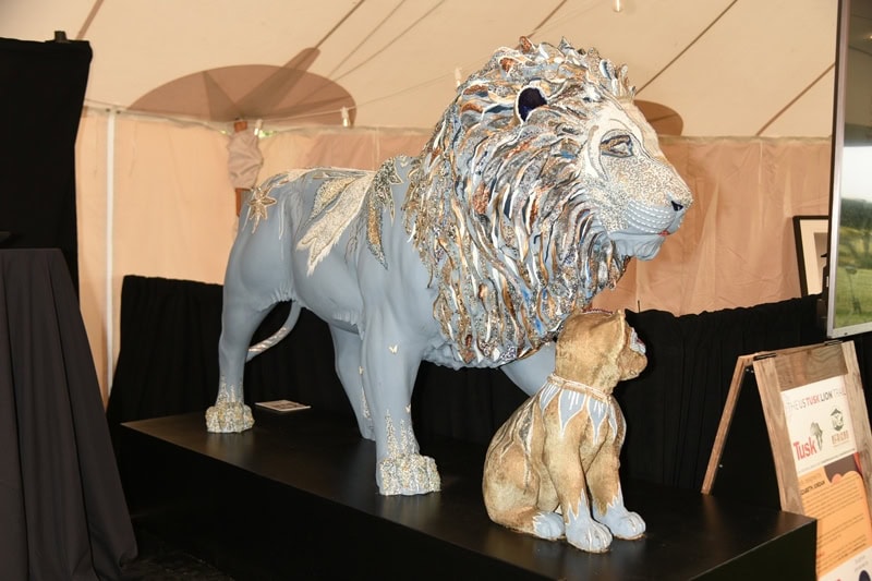 US TUSK LION TRAIL AUCTION