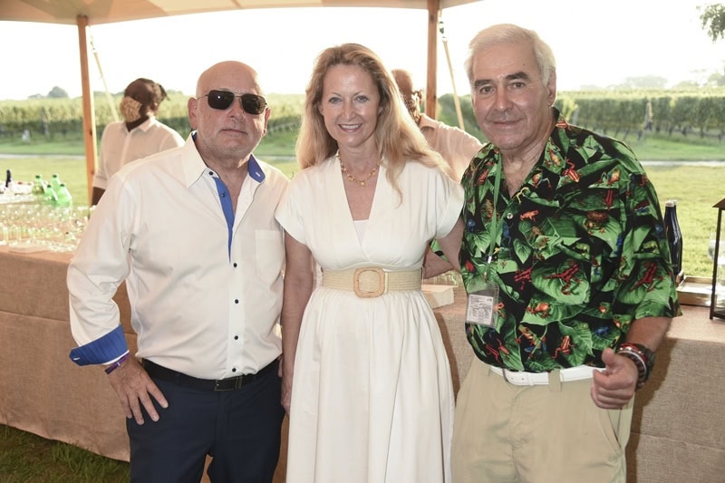 US TUSK LION TRAIL AUCTION