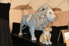 US TUSK LION TRAIL AUCTION