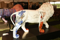 US TUSK LION TRAIL AUCTION