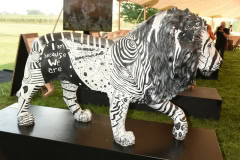 US TUSK LION TRAIL AUCTION