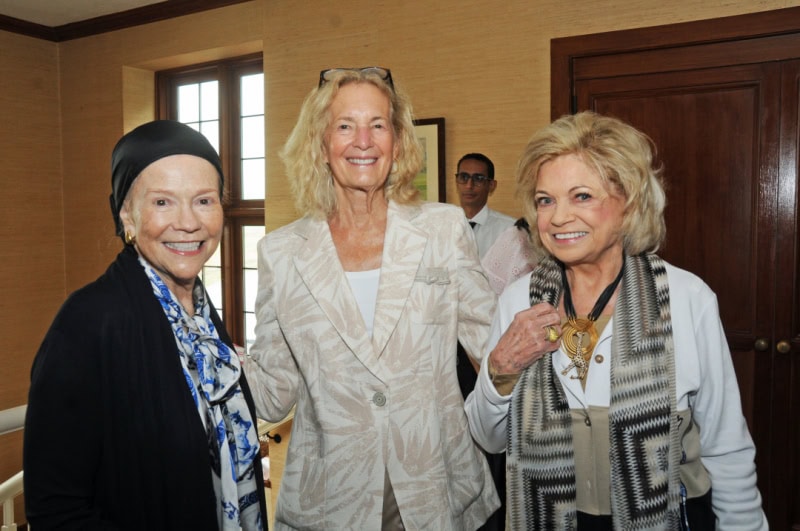 Suzanne-Rheinstein_Carolyn-Brody_Duane-Hampton