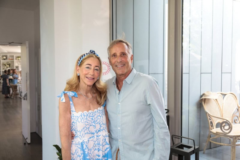 Renee-Steinberg-Richard-Steinbergholida-house-tabletop