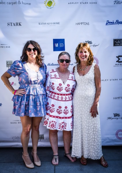 Sarah-Alvarez-Melissa-Cohn-Evan-Masonholida-house-tabletop
