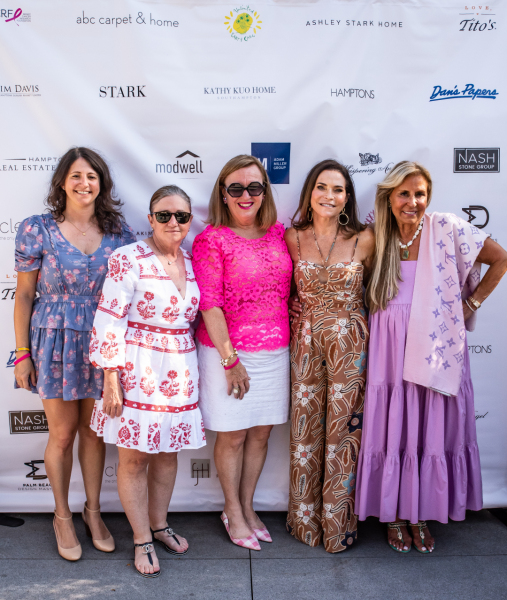 Sarah-Alvarez-Melissa-Cohn-Laura-Casale-Iris-Dankner-Barbara-Lewisholida-house-tabletop