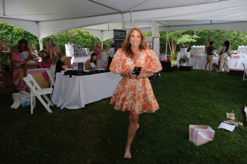 photo by Rob Rich/SocietyAllure.com ©2022 robrich101@gmail.com 516-676-3939