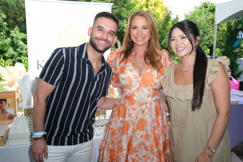 guest, Jill Zarin, guest (Kendra Scott table)
photo by Rob Rich/SocietyAllure.com ©2022 robrich101@gmail.com 516-676-3939