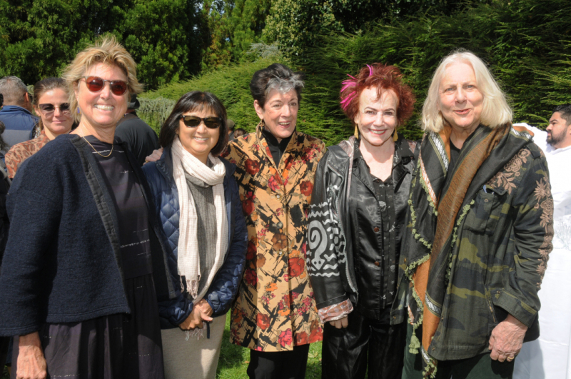 Edwina-von-Gal-Maya-Lin-Dianne-Benson-Faith-Popcorn-and-Lys-Marigold-LH-Landscape-Awards-©-Richard-Lewin-85longhouse-reserve-landscape-luncheon
