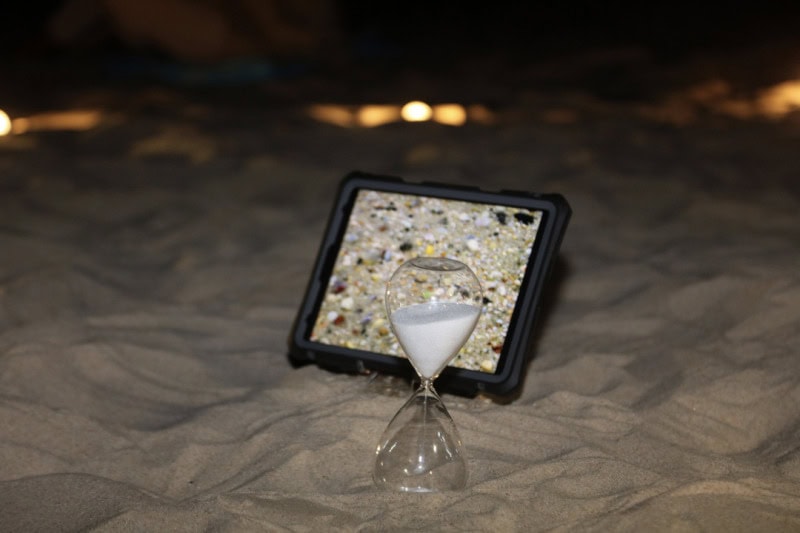 10-swept-away-guild-hall-main-beach_1639
