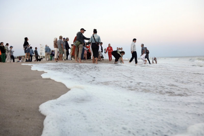 12-swept-away-guild-hall-main-beach_1071