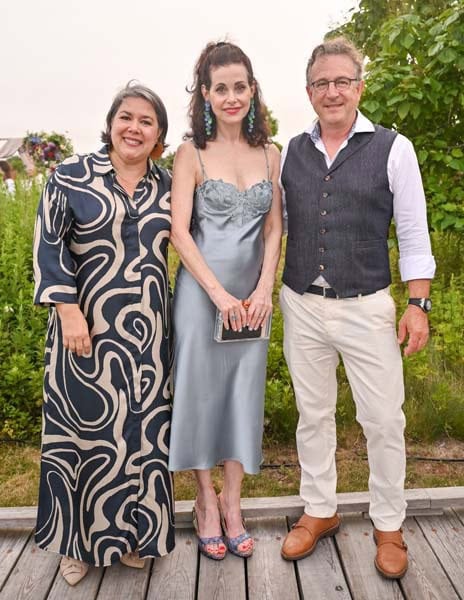Mónica Ramírez-Montagut, Barrie Roman, Henry Richardson