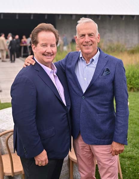 Tim Davis, Tom Strauss