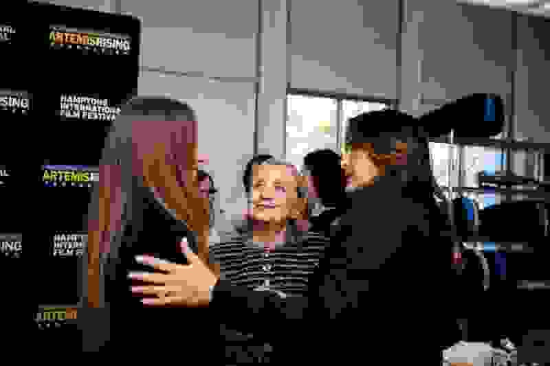 Chelsesa Clinton, Hillary Rodham Clinton, Mariska Hargitay