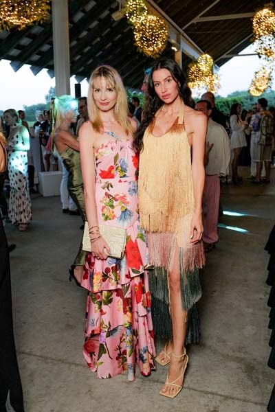 Stephanie Zavis, Crissy Cecot