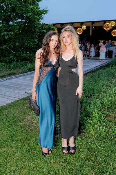 Alexis Gajwani, Emma Holzer