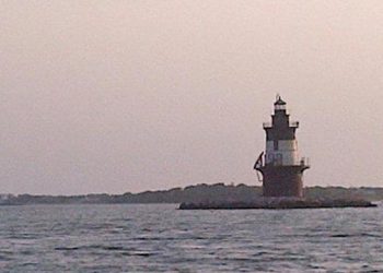 Orient Point:  George Washington, Benedict Arnold, And The British Fleet In The Hamptons