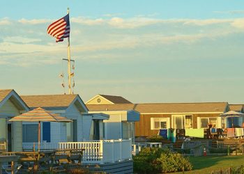 Trading Hamptons Mansions For Mobile Homes