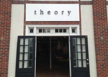 Theory Partners With Organic Avenue To Serve Health Juices In The Hamptons