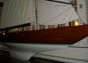 Jade: Captivating The Bar East Hampton Point