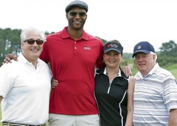 Knicks Stars Support East Hampton’s Ross School At Annual Golf Outing