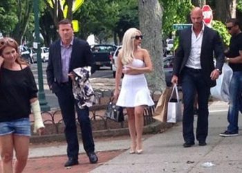 Lady Gaga Shops In The Hamptons, Jay-Z And Beyonce Relax At Main Beach  While HBO’s “Girls” Film In Greenport