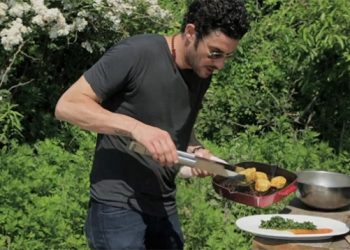 Rue La La Launches New “Sunday Supper” Celebrity Chef Series