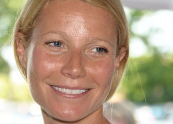 Gwyneth Paltrow Rides In Style In The Hamptons