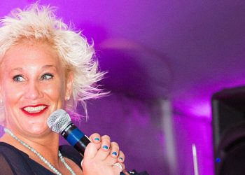 Celebrity Chefs Enjoy R & R In The Hamptons After Cooking For A Cause