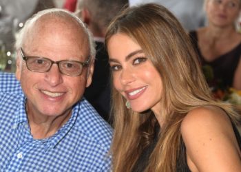 “Modern Family” Actress Sofia Vergara Enjoys The Holiday Weekend In The Hamptons