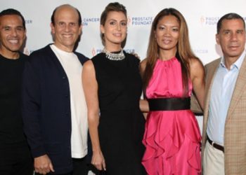 Hall & Oates Perform At “Rydell High School Sock Hop”