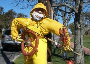 Hamptons Scarecrow Days Are Here