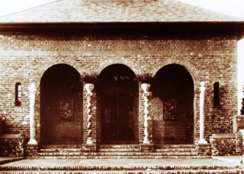 “Shop Hop” At Hamptons Businesses