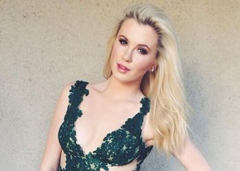 Alec Baldwin’s Daughter Ireland Steps Into The Spotlight For The Oscars