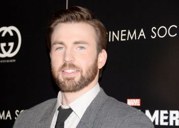 “Captain America: The Winter Soldier”  Star Chris Evans Admits The Iconic Suit Doesn’t Always Smell The Best