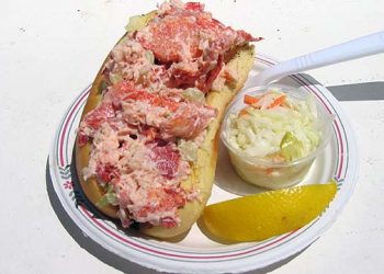 Popular Hamptons Seafood Spot Opens For Summer Season