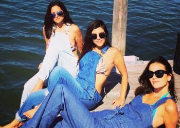 Kourtney Kardashian Films “Kourtney & Khloe Take The Hamptons” At Southampton Restaurant