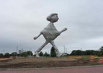 Controversial Aluminum Sculpture Appears at Gabreski Airport