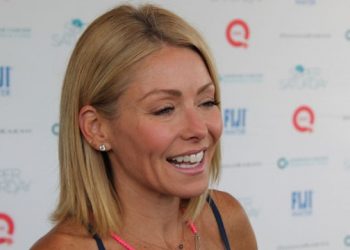 Hamptons Super Saturday 17 Shopping Extravaganza Raises $3.5 Million For Ovarian Cancer Research Fund