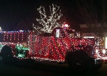 Annual Parade Of Lights Welcomes Christmas Season In Southampton
