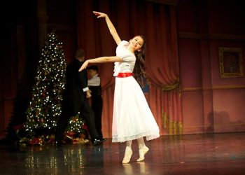 Dancecore Returns To The Hamptons For Whimsical Holiday Performance