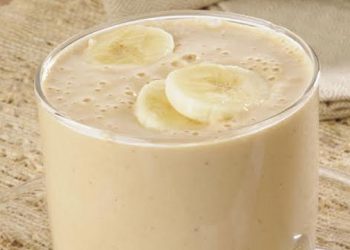 Sip Into Spring With This Peanut Butter And Maple Banana Smoothie