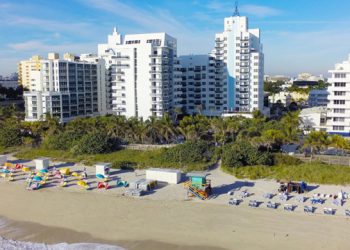 Trendy Thompson Hotel Attracts Miami Locals And Visitors Alike With Retro Feel