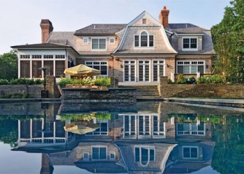 All The World’s A Stage: Hamptons Top Broker Discusses Staging