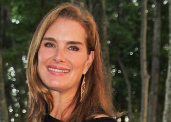 Brooke Shields To Discuss “There Was A Little Girl” At Hamptons Book Signing