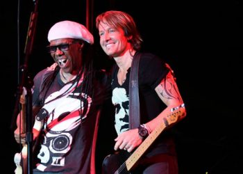 Chatterbox: An “Orange is The New Black” Reunion, A Freak Out, And Party For Pink