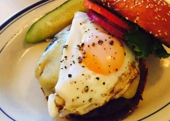 Local Burger Joint Creates The Hampton Local Combo