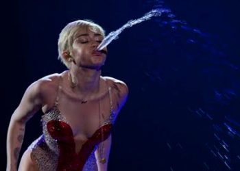 Candid Pop Stars And Swimmer Sculptures Showcased At The Nicole Ripka Gallery